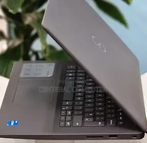 New Laptop Dell Vostro 14 3000 8GB Intel Core I5 SSD 256GB