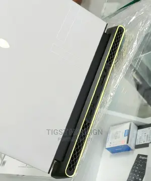 New Laptop 32GB Intel Core I7 SSD 1T