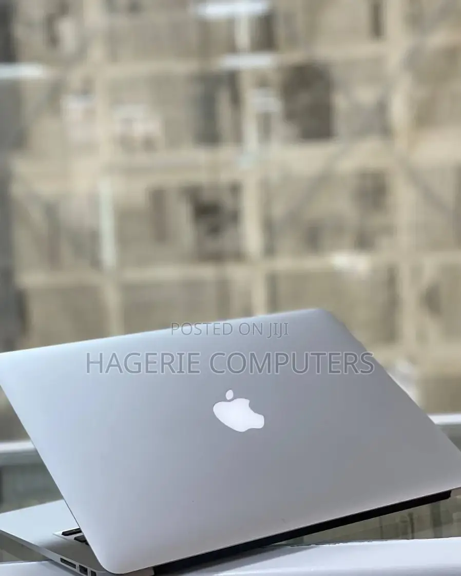 New Laptop Apple MacBook Air 2017 8GB Intel Core I5 SSD 256GB