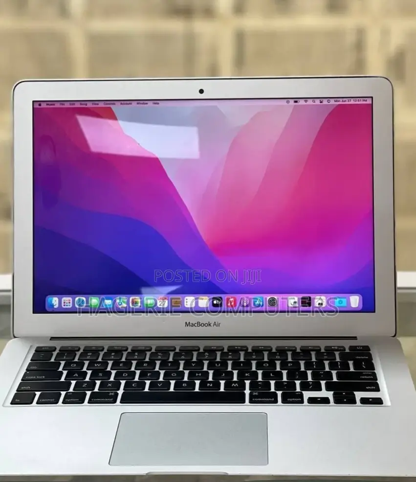 New Laptop Apple MacBook Air 2017 8GB Intel Core I5 SSD 256GB