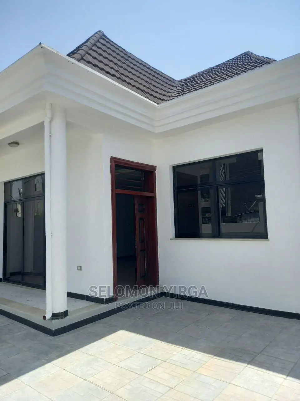 3bdrm Villa in አድስ አበባ, Bole for sale