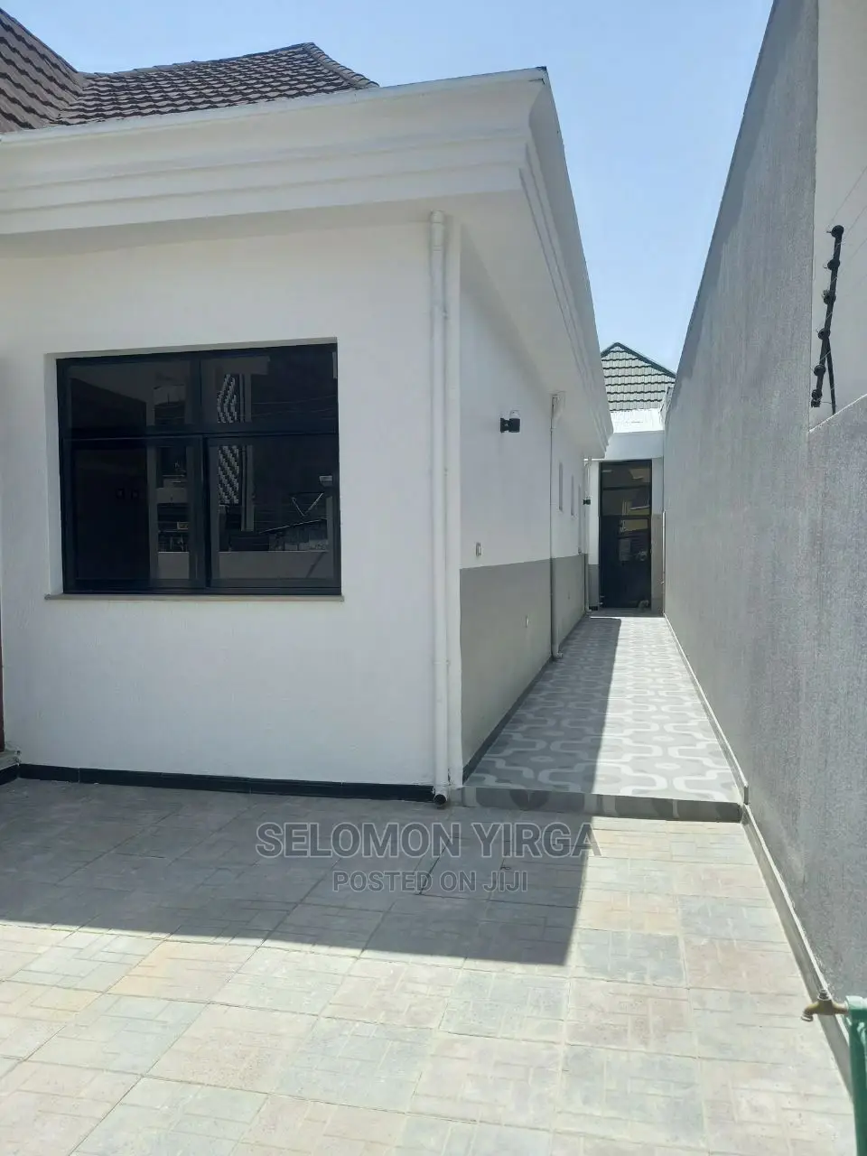 3bdrm Villa in አድስ አበባ, Bole for sale