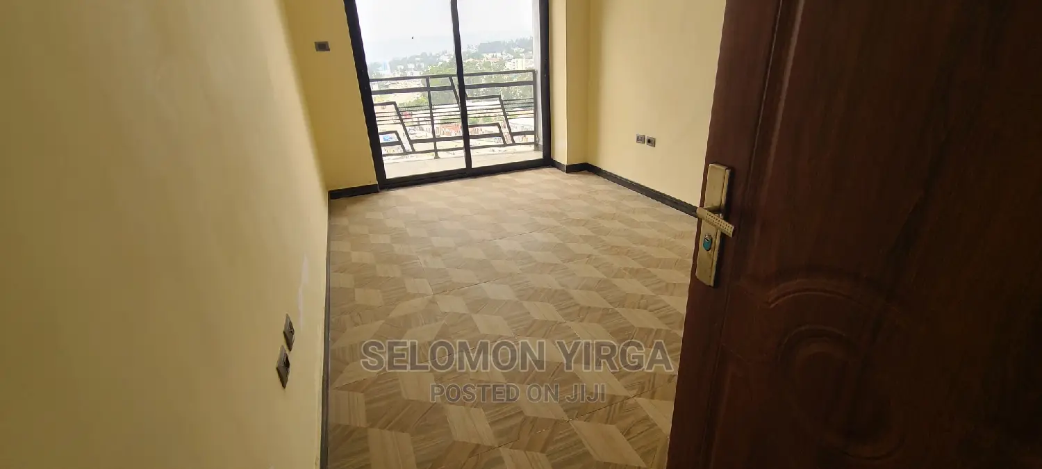 3bdrm Apartment in አድስ አበባ, Bole for rent