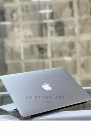 Photo - New Laptop Apple MacBook Air 2017 8GB Intel Core i5 SSD 256GB