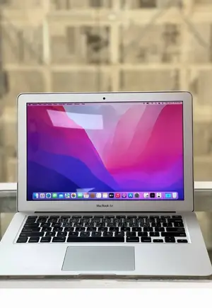 New Laptop Apple MacBook Air 2017 8GB Intel Core i5 SSD 256GB