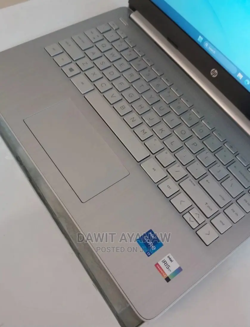 New Laptop HP Stream Notebook 8GB Intel Core I7 SSD 1T