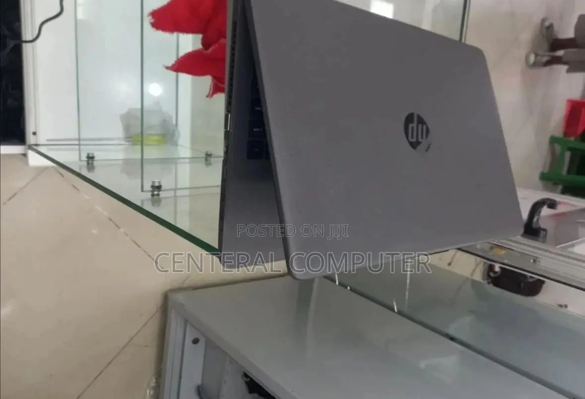 New Laptop HP 8GB Intel Core I7 SSD 1T