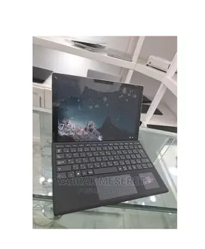 New Laptop Microsoft Surface 8GB Intel Core I5 SSD 128GB