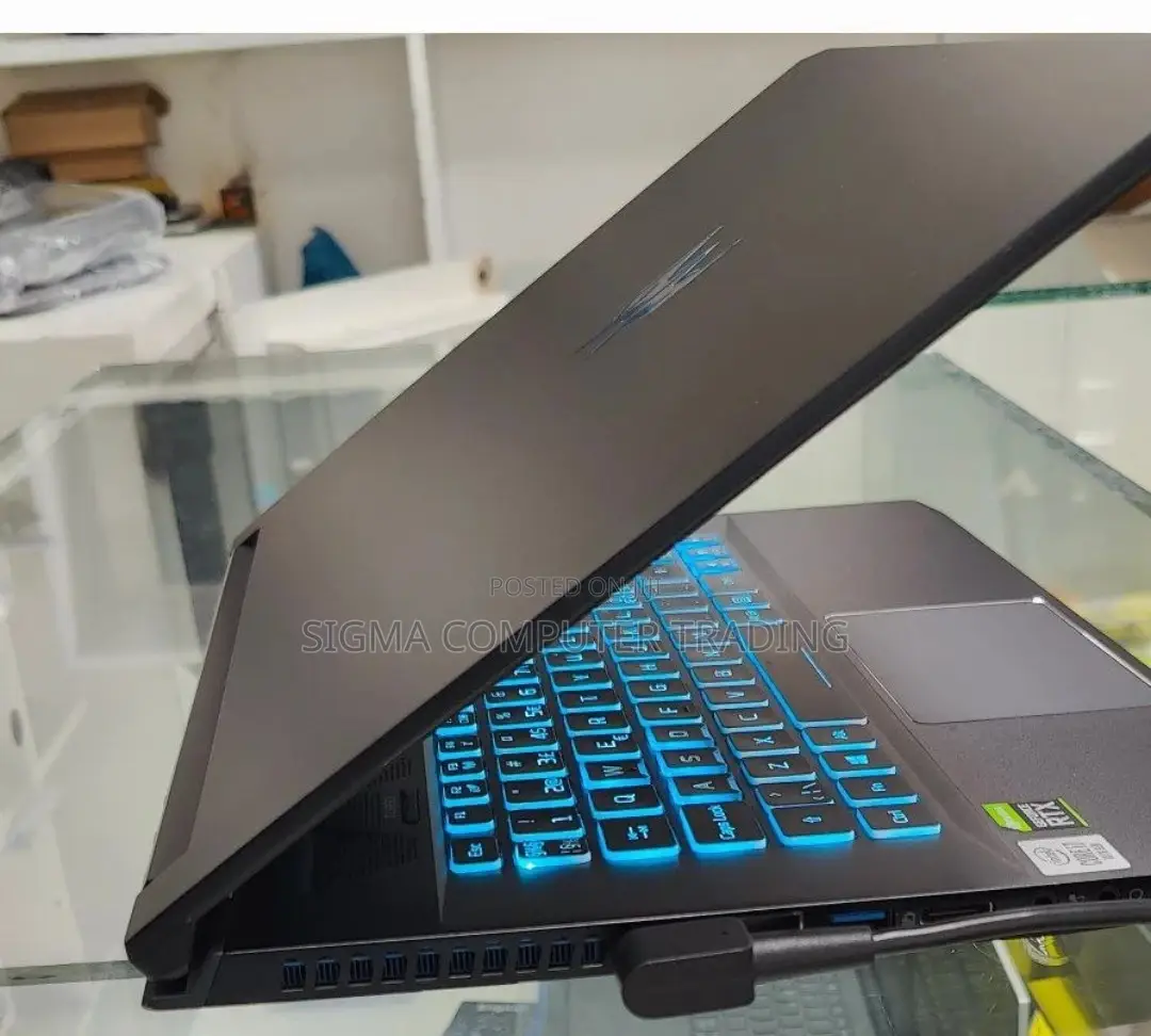 New Laptop Acer Predator Helios 300 16GB Intel Core I7 SSD 1T