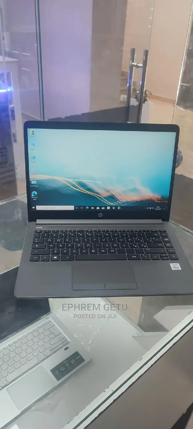 New Laptop HP Stream Notebook 8GB Intel Core I5 HDD 1T