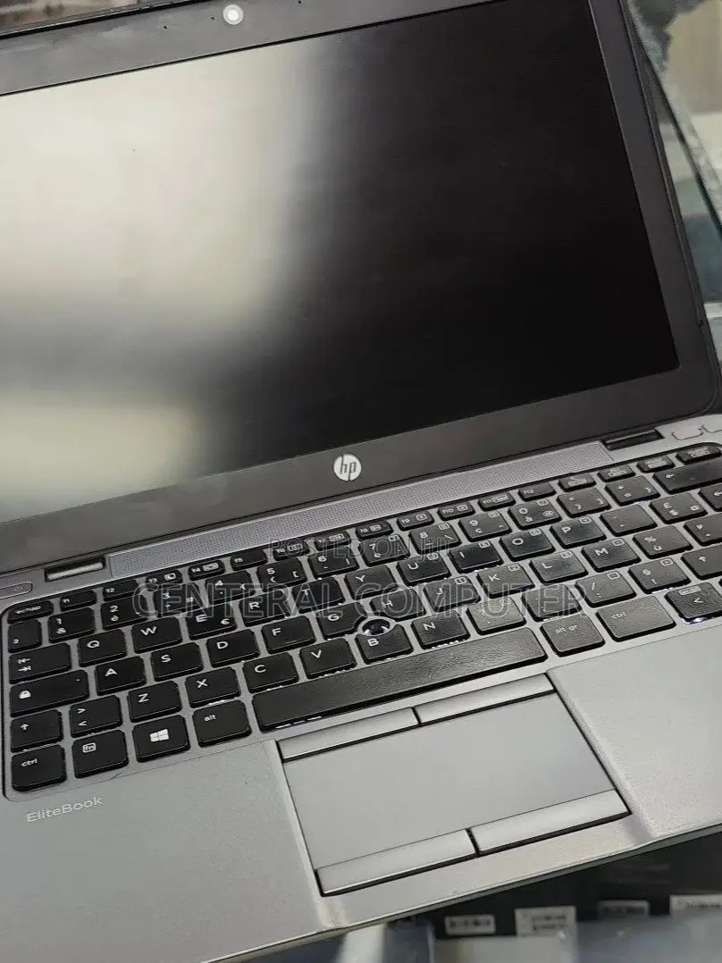 New Laptop HP EliteBook 820 8GB Intel Core I5 HDD 500GB
