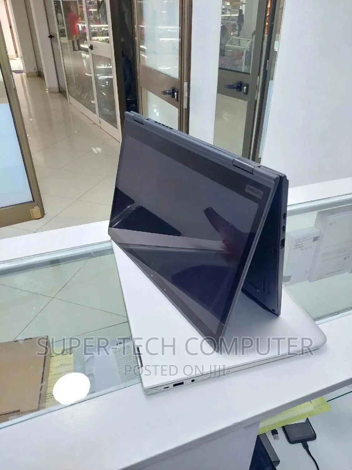 New Laptop Lenovo ThinkPad Yoga 8GB Intel Core I5 SSD 512GB