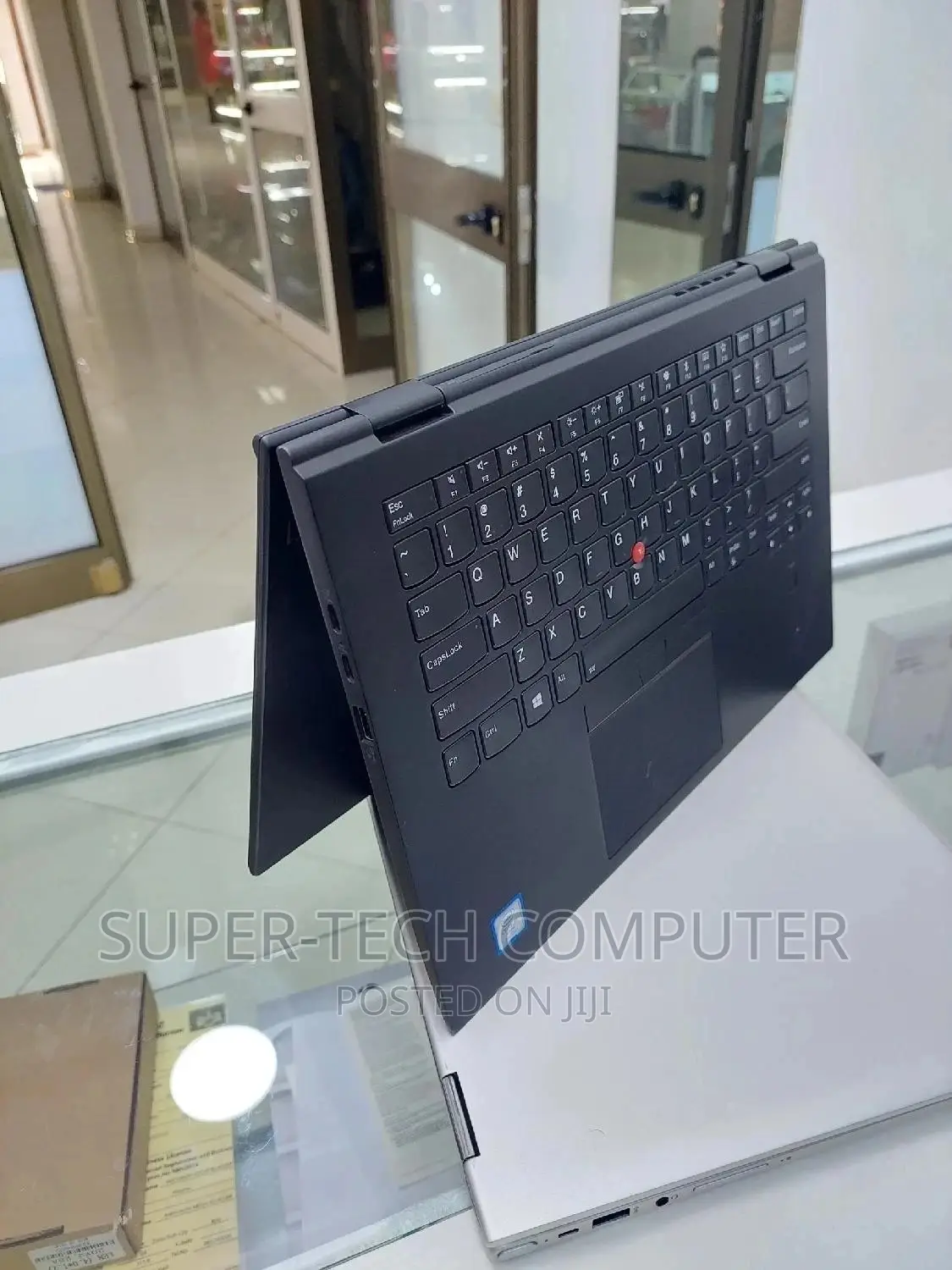 New Laptop Lenovo ThinkPad Yoga 8GB Intel Core I5 SSD 512GB