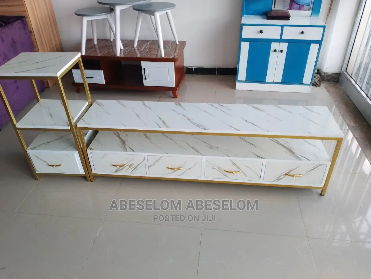 ጥራት ያላቸው ቲቪ እስታንድ