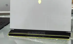 New Laptop Alienware M17x R2 32GB Intel Core I7 SSD 1.5T
