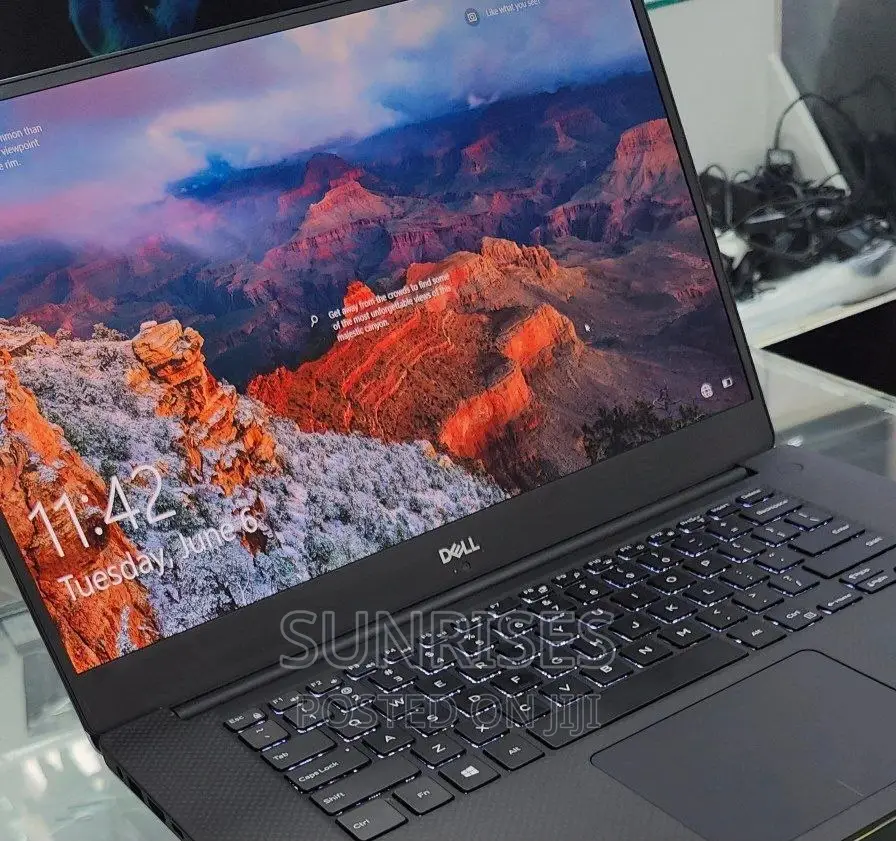 New Laptop Dell XPS 15 16GB Intel Core I5 SSD 512GB