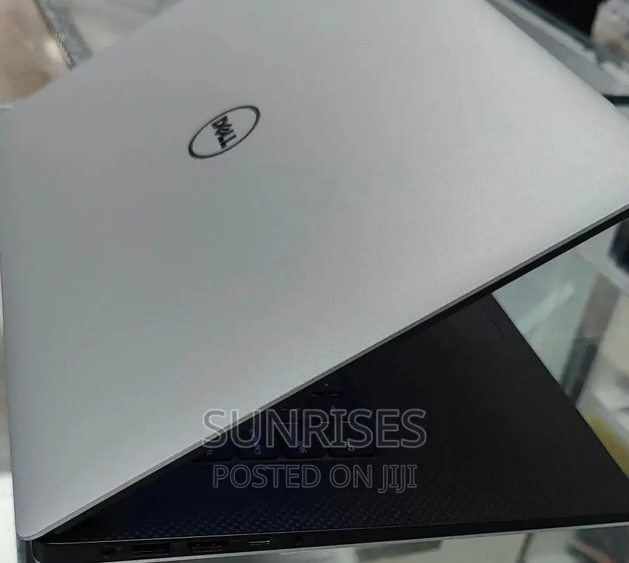 New Laptop Dell XPS 15 16GB Intel Core I5 SSD 512GB