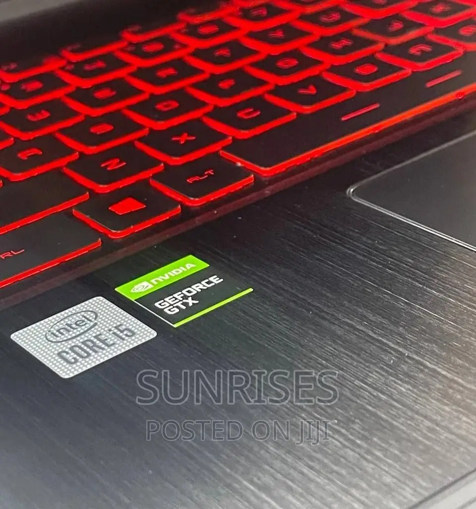 New Laptop MSI GF63 8GB Intel Core I5 SSD 256GB