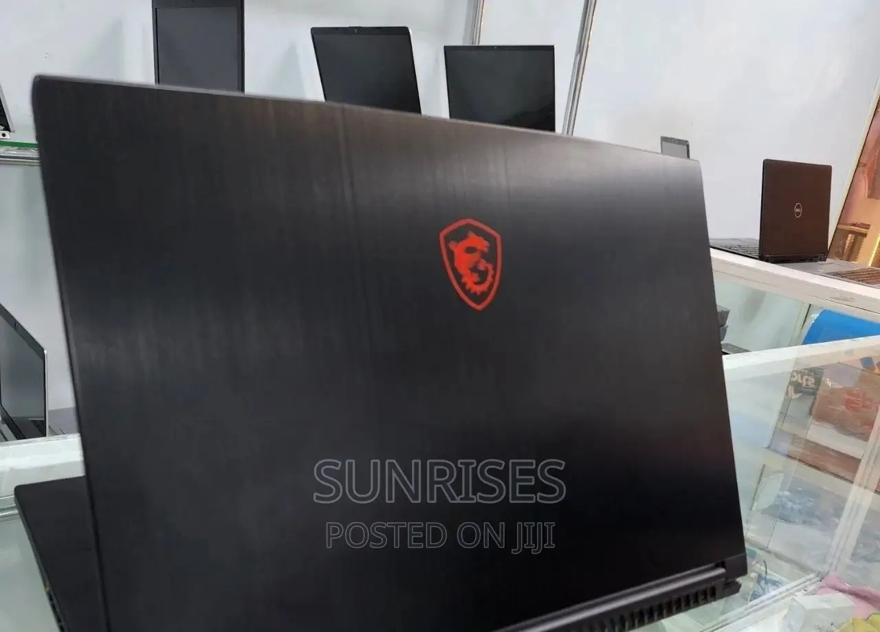 New Laptop MSI GE60 2OC 16GB Intel Core I7 SSD 512GB