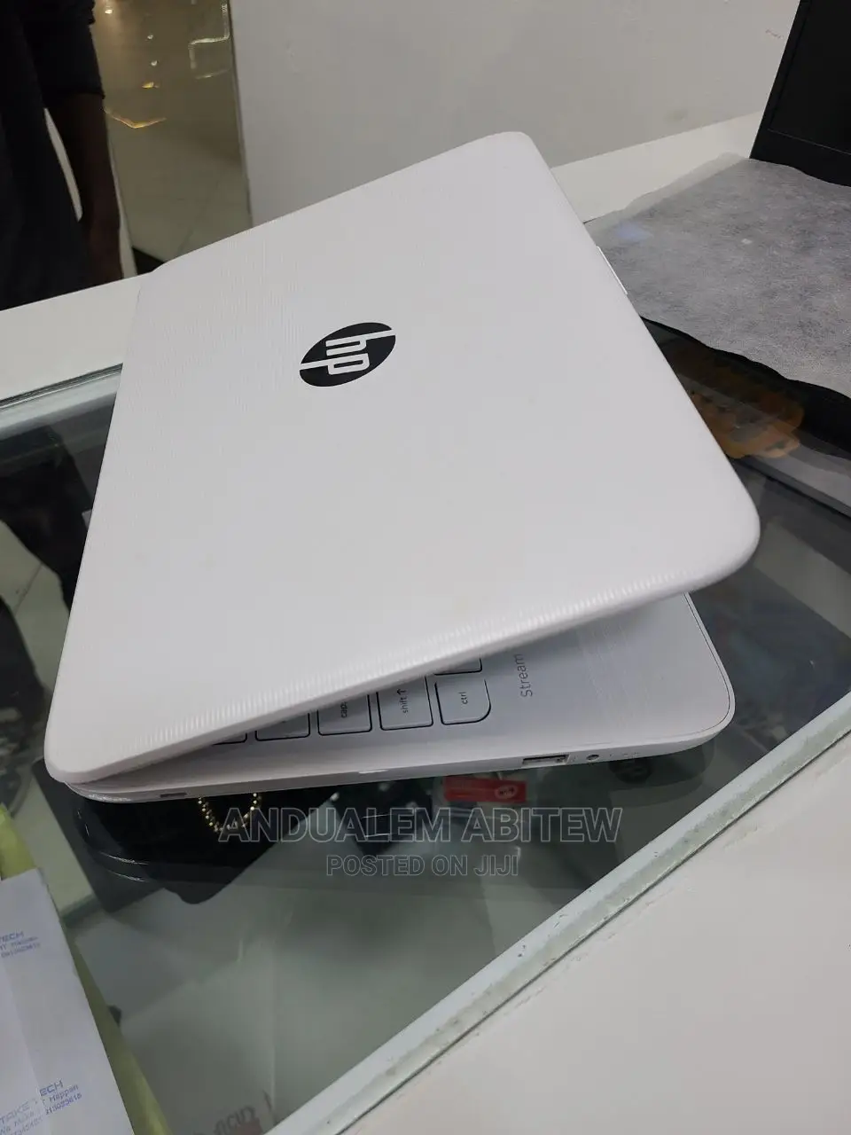 New Laptop HP Stream Notebook 4GB Intel Pentium SSD 128GB