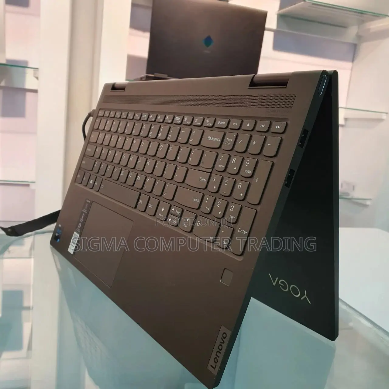 New Laptop Lenovo Yoga 700 12GB Intel Core I7 SSD 512GB