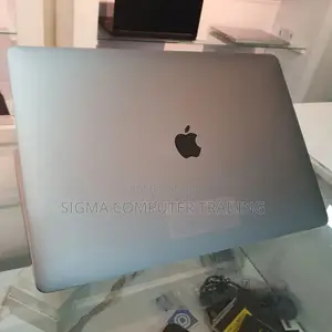 New Laptop Apple MacBook Pro 2017 16GB Intel Core I7 SSD 512GB
