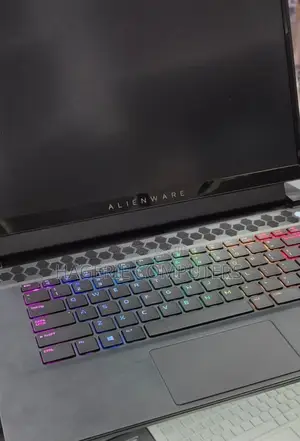 New Laptop Alienware M17x R2 32GB Intel Core I9 SSD 1T