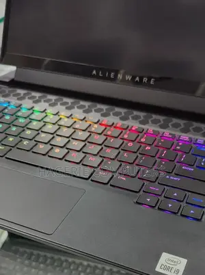 New Laptop Alienware M17x R2 32GB Intel Core I9 SSD 1T