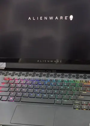 New Laptop Alienware M17x R2 32GB Intel Core I9 SSD 1T