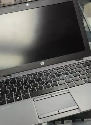 Photo - New Laptop HP EliteBook 820 8GB Intel Core I5 HDD 500GB