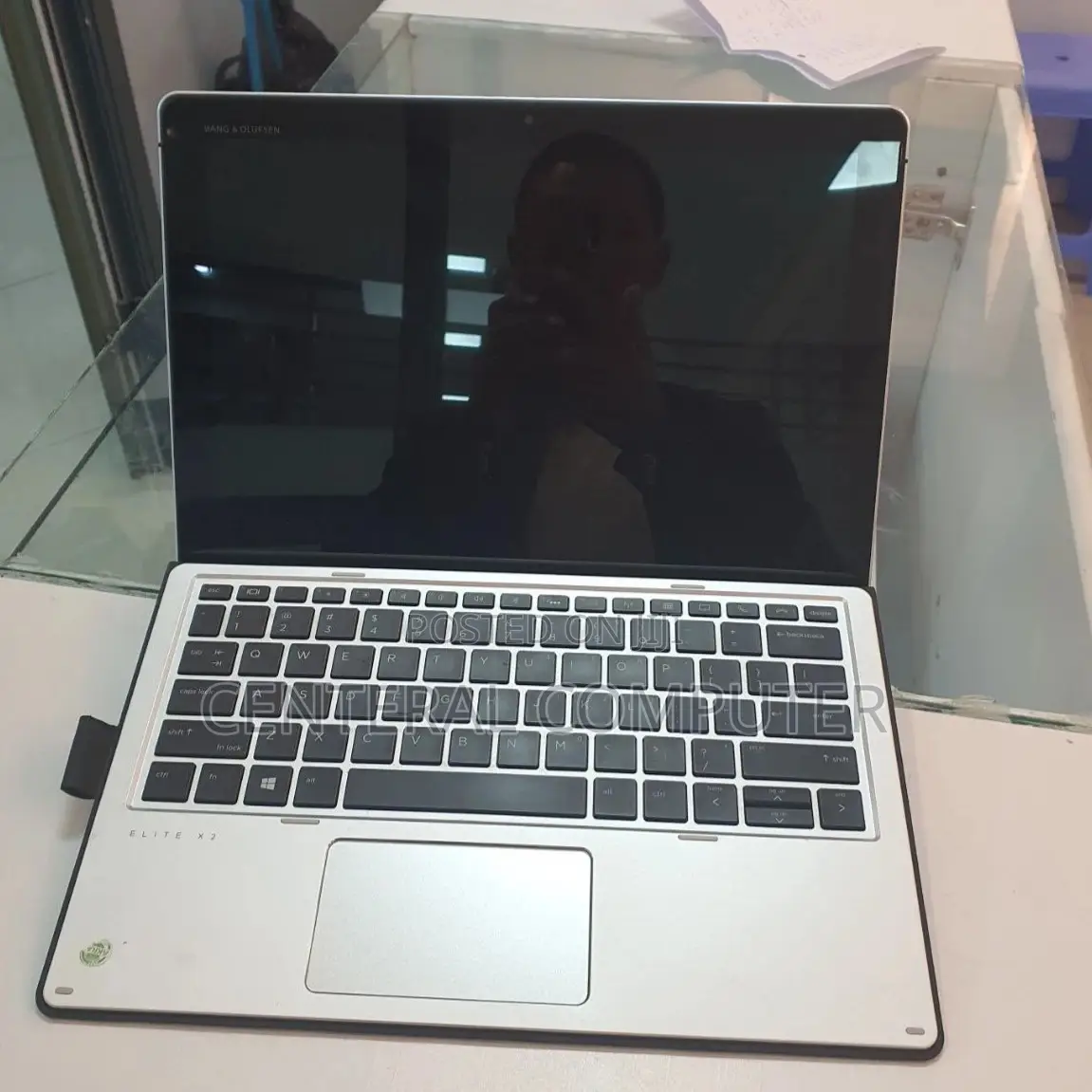 New Laptop HP Elite X2 1012 8GB Intel Core I5 SSD 256GB