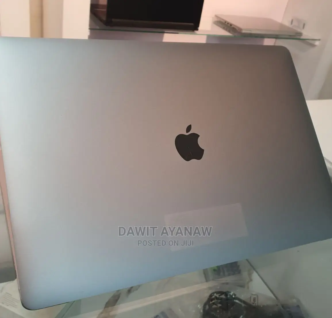 New Laptop Apple MacBook Pro 2017 16GB Intel Core I7 SSD 512GB