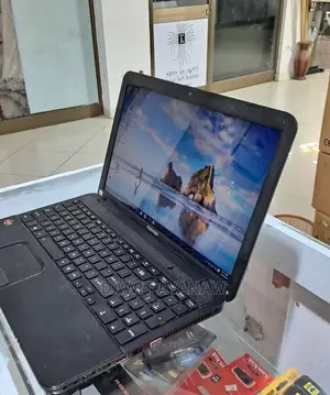 New Laptop Toshiba Satellite C850 6GB AMD HDD 320GB