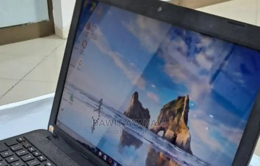 New Laptop Toshiba Satellite C850 6GB AMD HDD 320GB