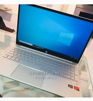 New Laptop HP Pavilion 15 8GB AMD Ryzen 5 SSD 512GB