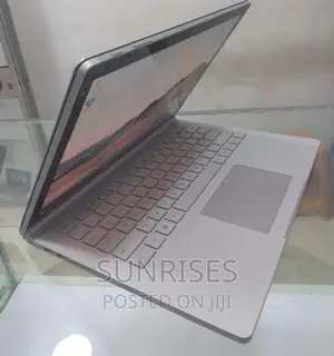 New Laptop Microsoft Surface Book 3 16GB Intel Core I7 SSD 256GB