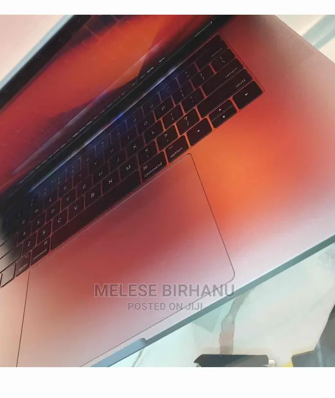 New Laptop Apple MacBook Pro 2017 16GB Intel Core I7 SSD 512GB