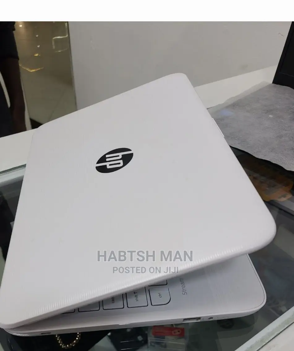 New Laptop HP 15-Da3007nia 4GB Intel Celeron SSD 72GB