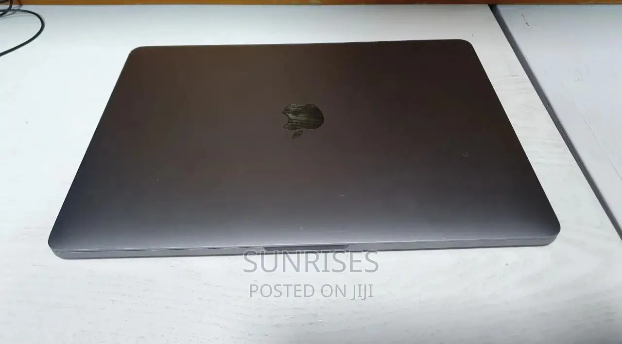 Laptop Apple MacBook Pro 2019 16GB Intel Core I7 SSD 512GB