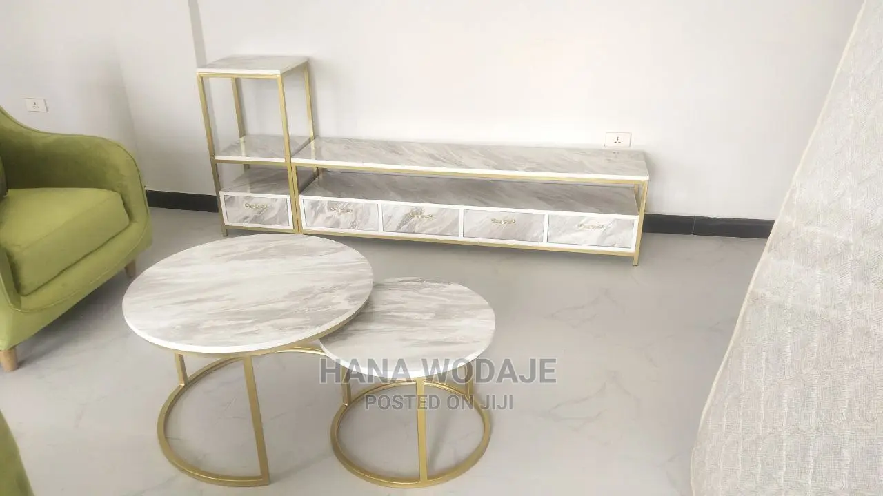 ቲቪ እስታንድ እና ሰንተር ቴብል