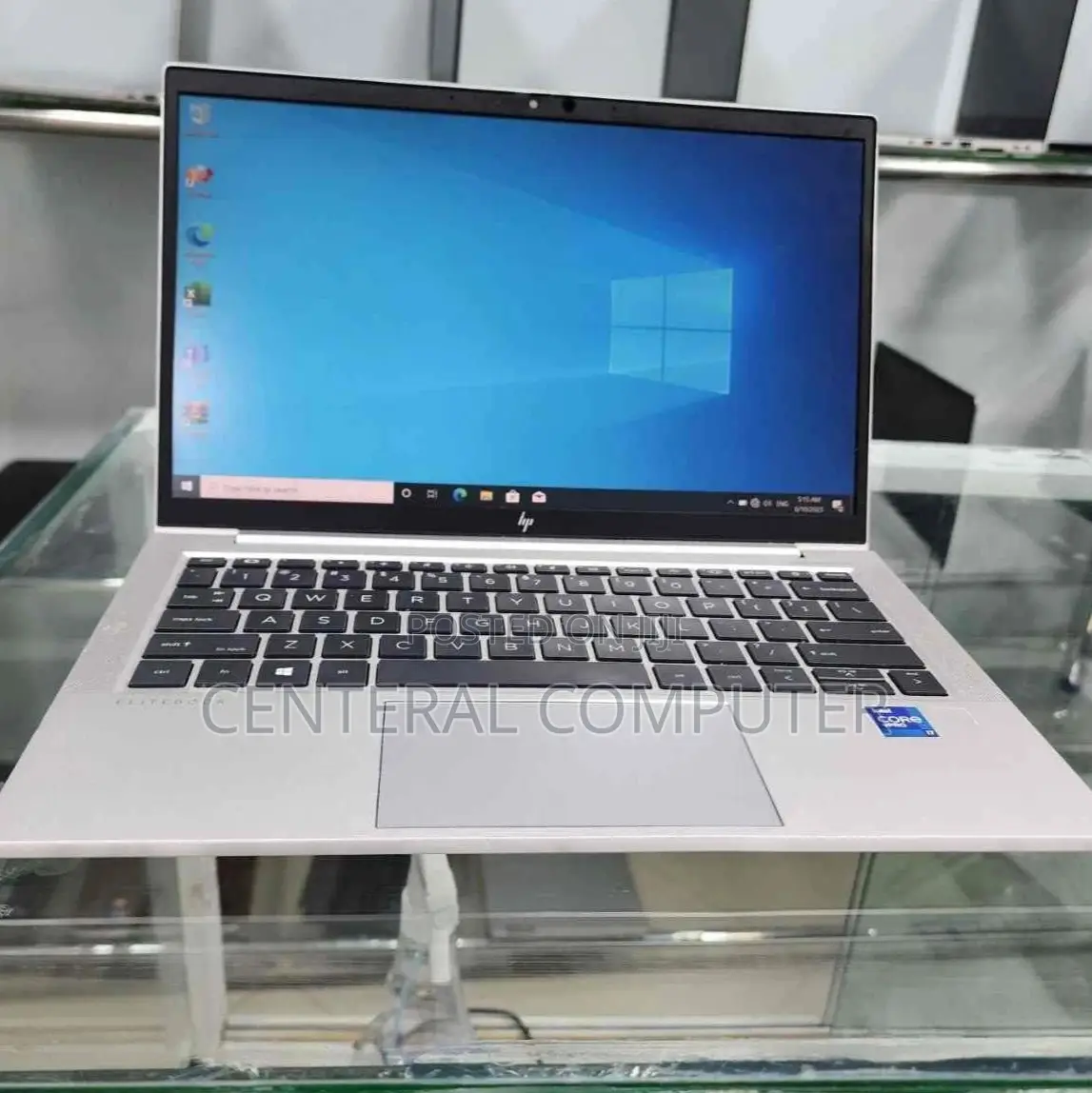 New Laptop HP EliteBook 830 16GB Intel Core I7 SSD 256GB