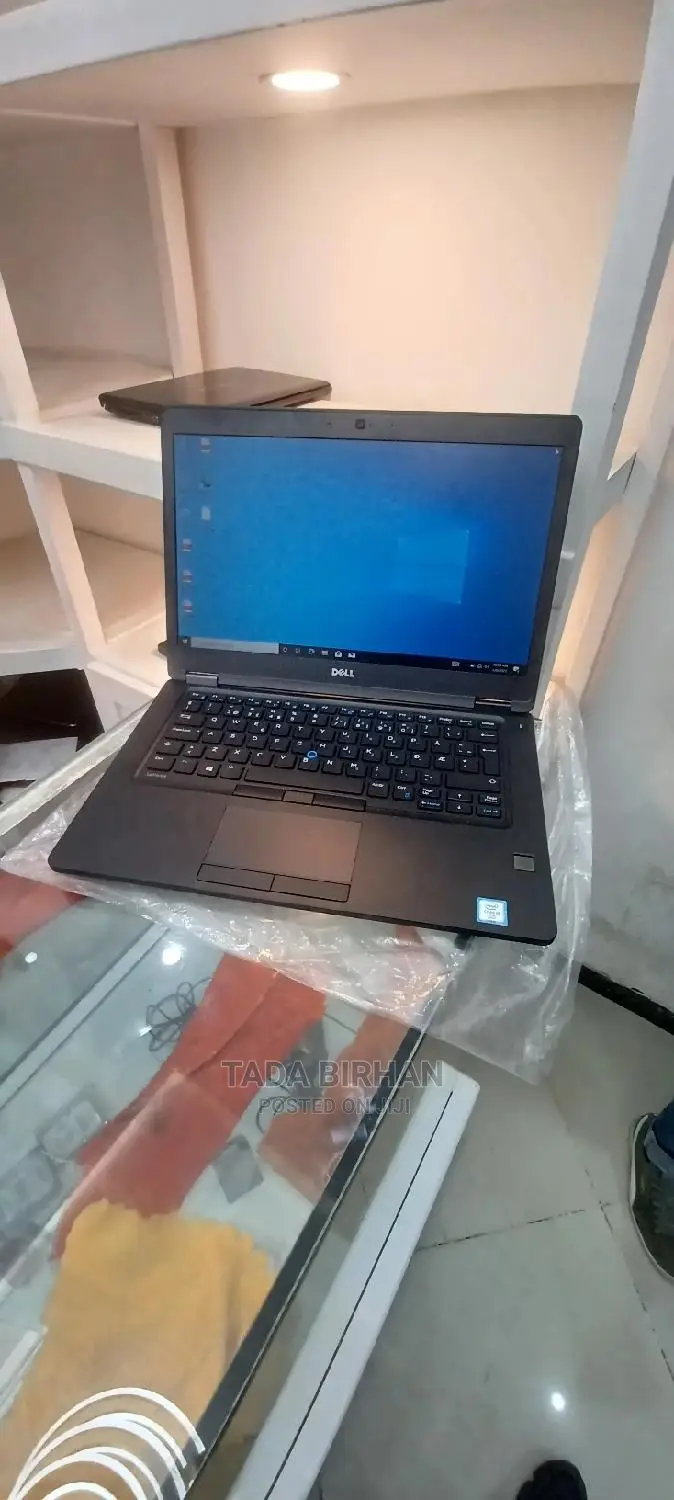 New Laptop Dell Inspiron 15 4GB Intel Core I5 SSD 256GB