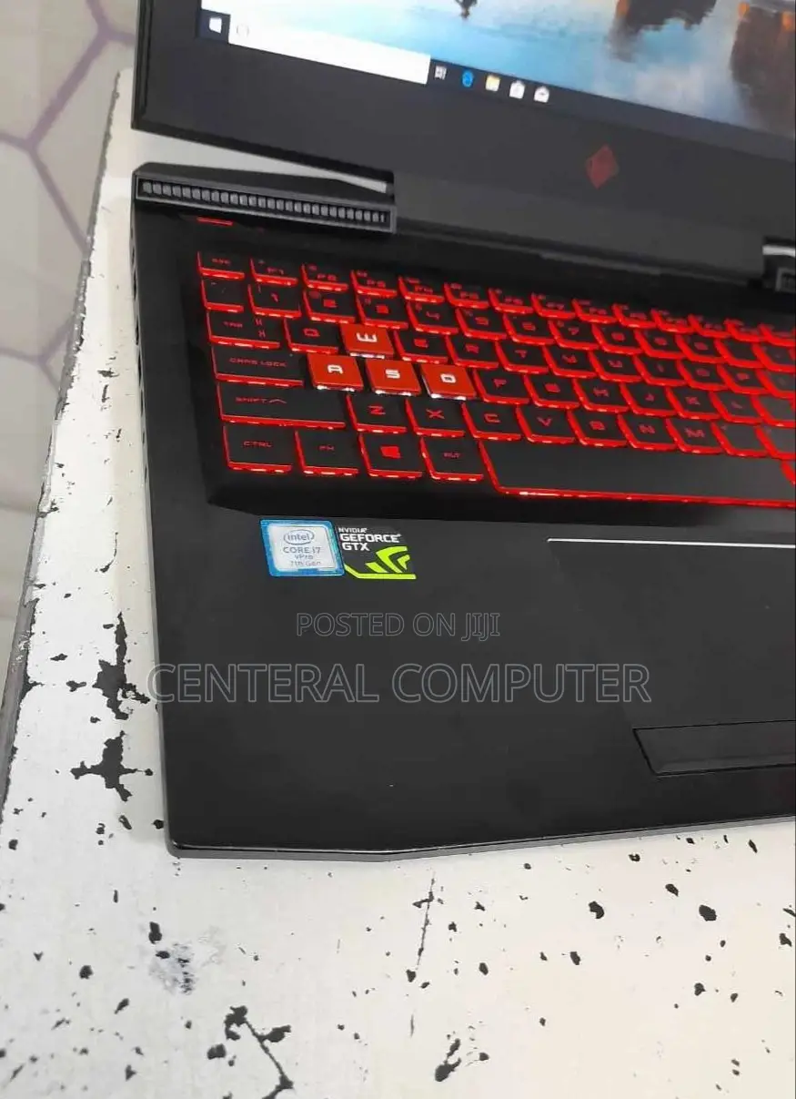 New Laptop HP 8GB Intel Core I7 HDD+SSD 1T