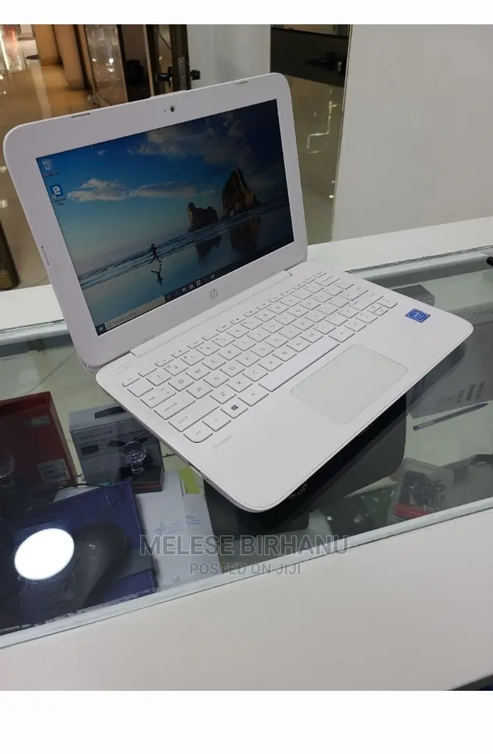 New Laptop HP Stream 14 4GB SSD 128GB
