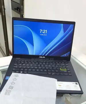 Photo - New Laptop Asus 8GB Intel Pentium SSD 256GB