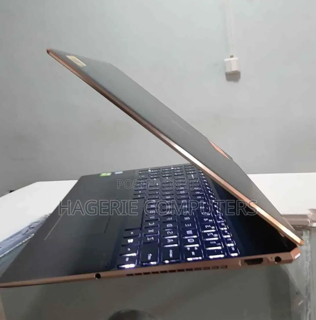 New Laptop HP Spectre X360 16GB Intel Core I5 SSD 512GB