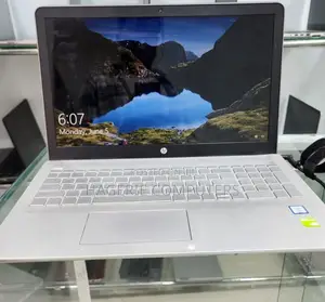 Photo - New Laptop HP Pavilion X2 10 12GB Intel Core I5 SSD 256GB