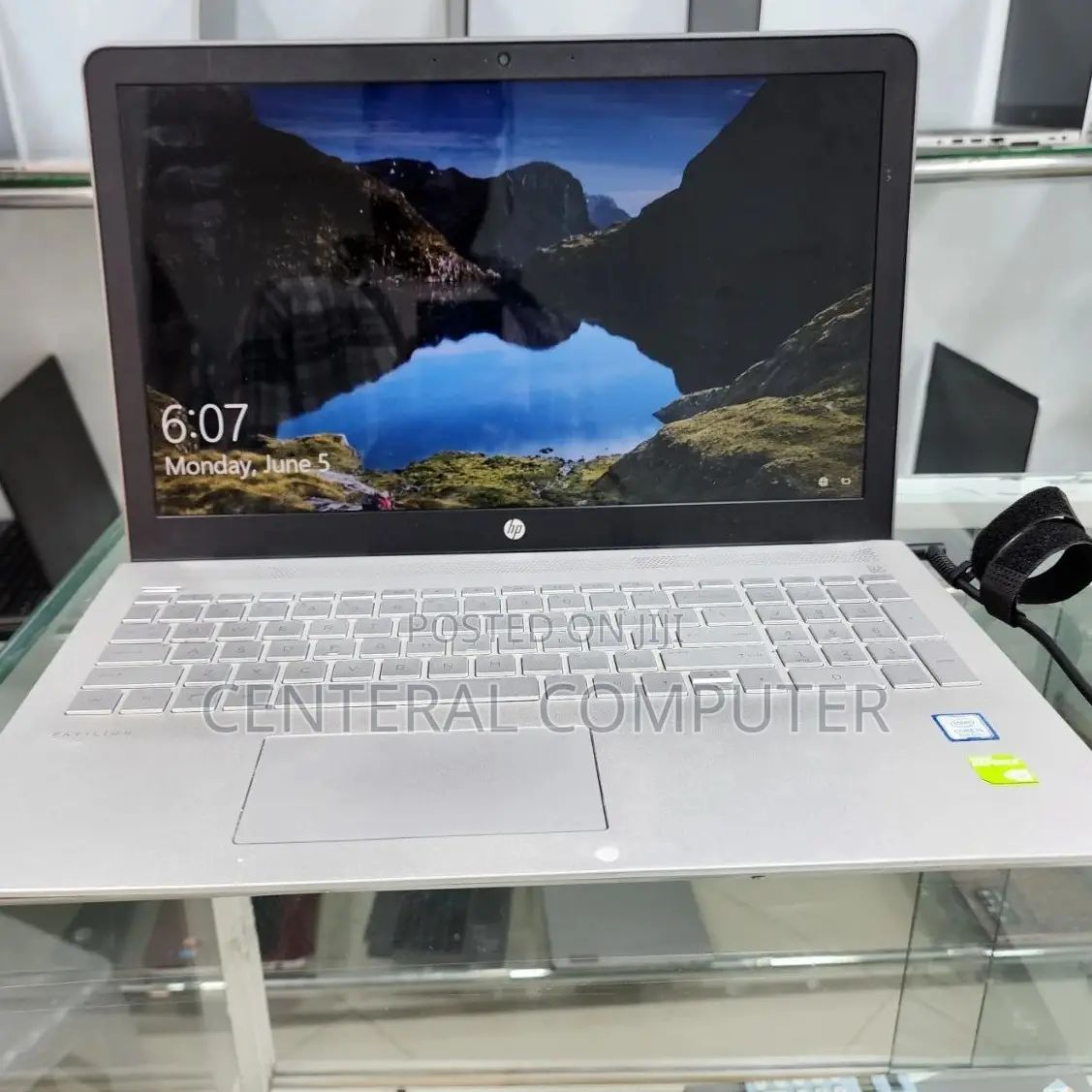 New Laptop HP Pavilion M6 12GB Intel Core I5 SSD 256GB