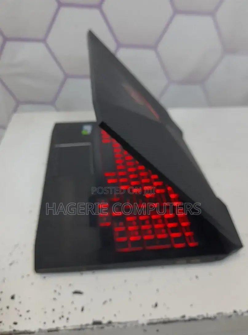 New Laptop HP Omen 17t 8GB Intel Core I7 HDD+SSD 1.5T