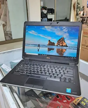 New Laptop Dell Latitude 12 4GB Intel Core I7 SSD 500GB